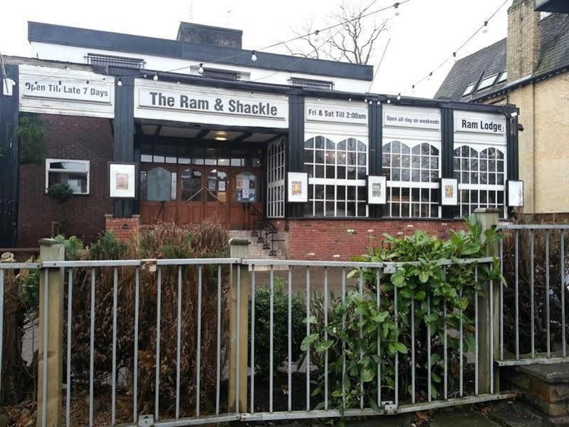The Rams Lodge - Manchester — Фото 3